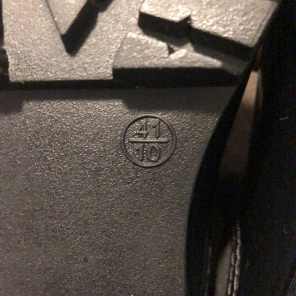 Black patent shiny ankle Rainboot Size 10 - Picture 5 of 9